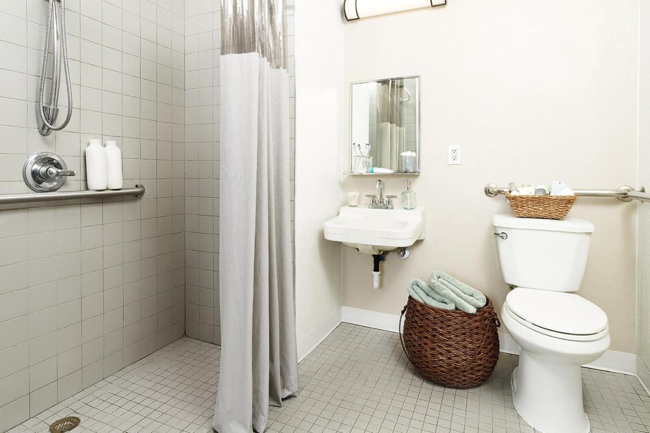 Intown Suites Extended Stay Dallas Tx - Park Central ภายนอก รูปภาพ