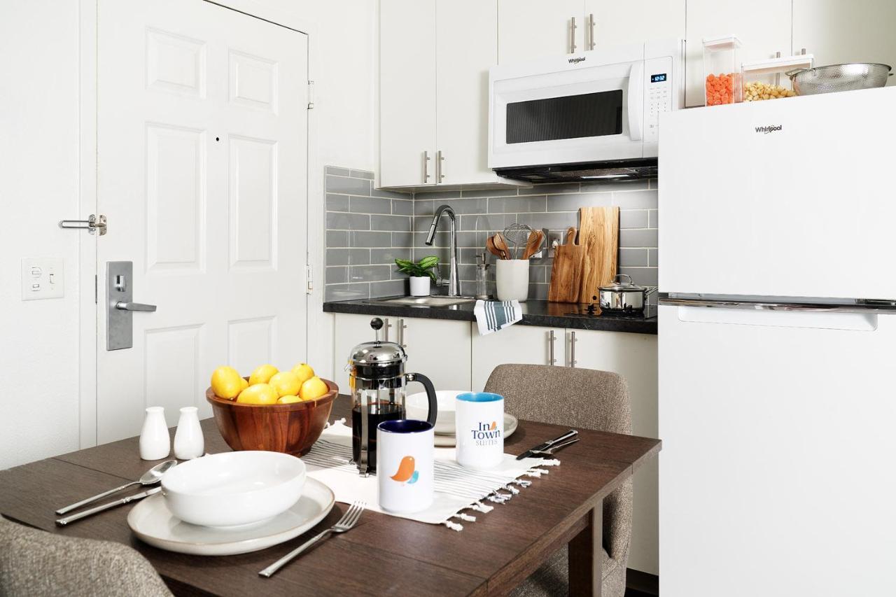 Intown Suites Extended Stay Dallas Tx - Park Central ภายนอก รูปภาพ